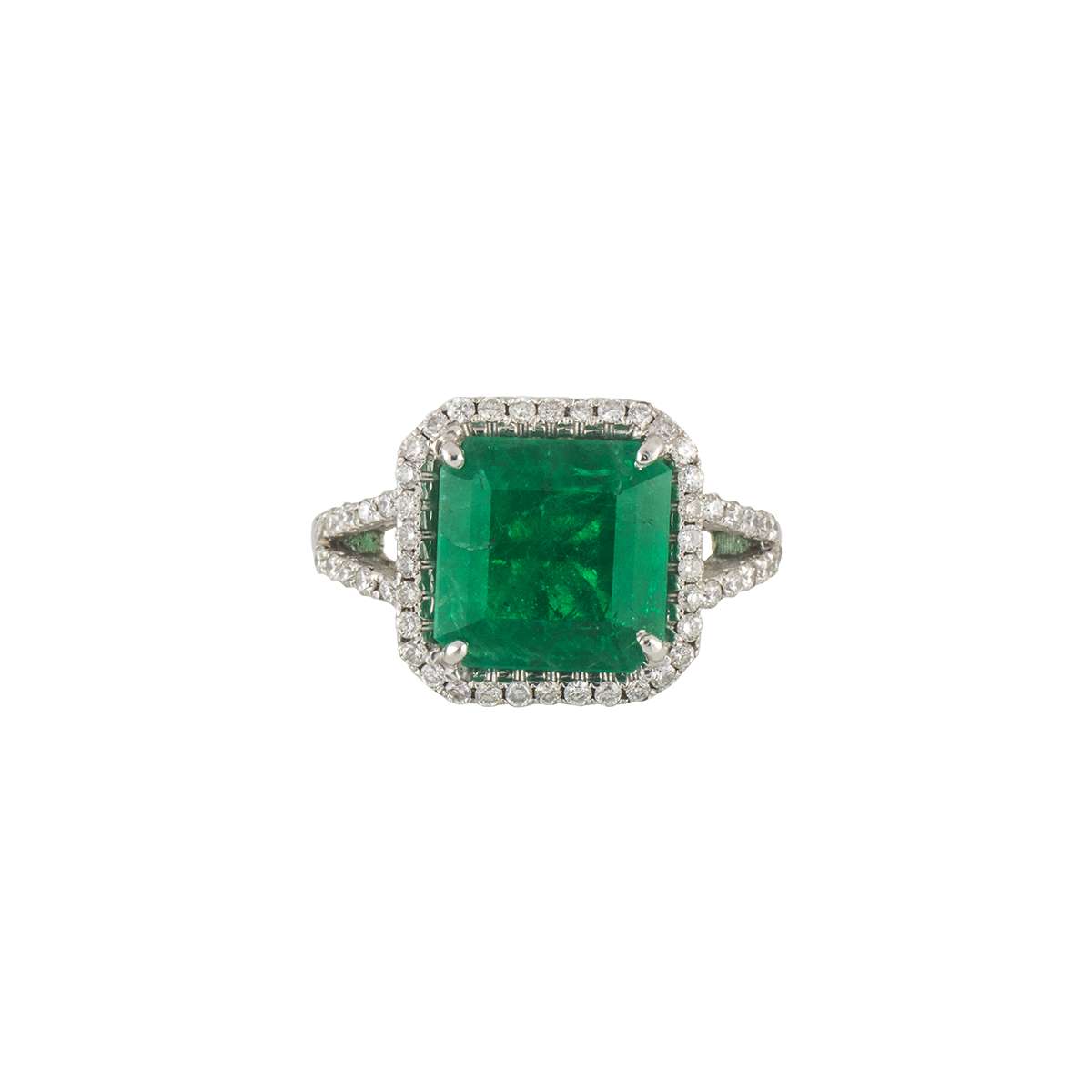 18k White Gold Emerald and Diamond Dress Ring 3.72ct | Rich Diamonds
